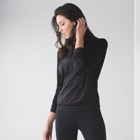 ✨Lululemon Run for Days Long Sleeve, black size 8 - Picture 10 of 13